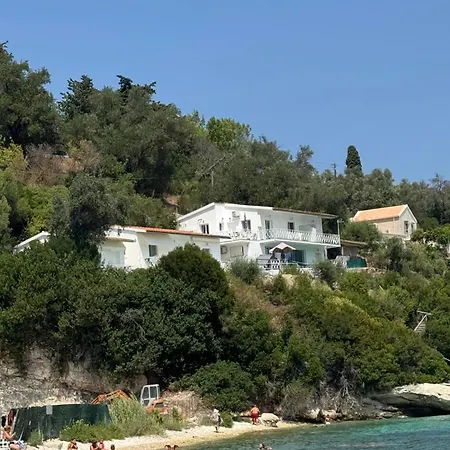 Aronis Spyros Panoramic Seaview Séjour à la campagne