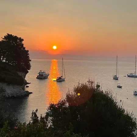 Aronis Spyros Panoramic Seaview *