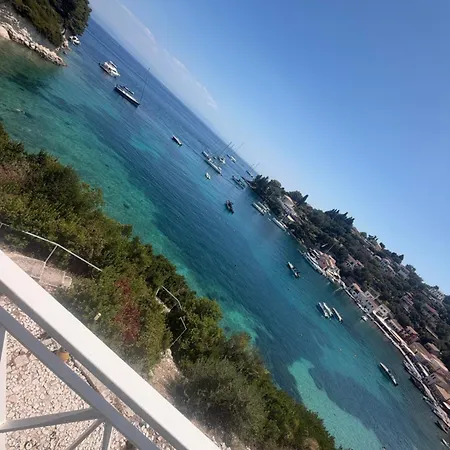 Aronis Spyros Panoramic Seaview *