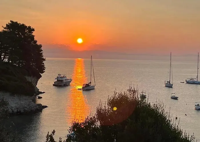 Aronis Spyros Panoramic Seaview *